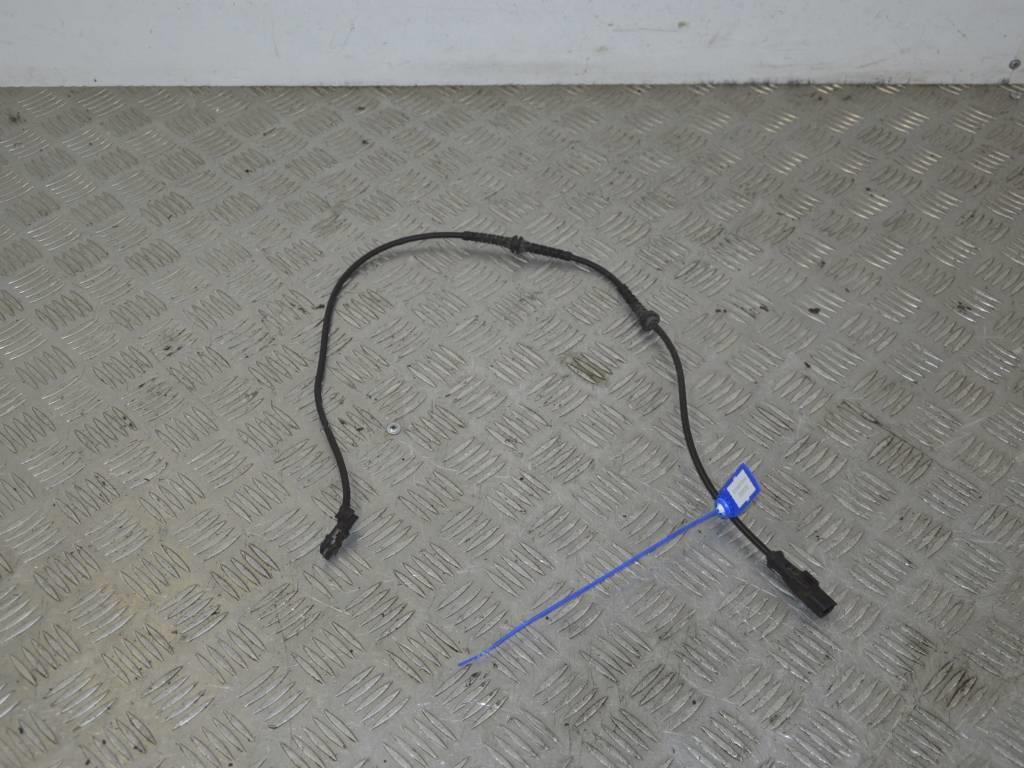 Датчик ABS задний