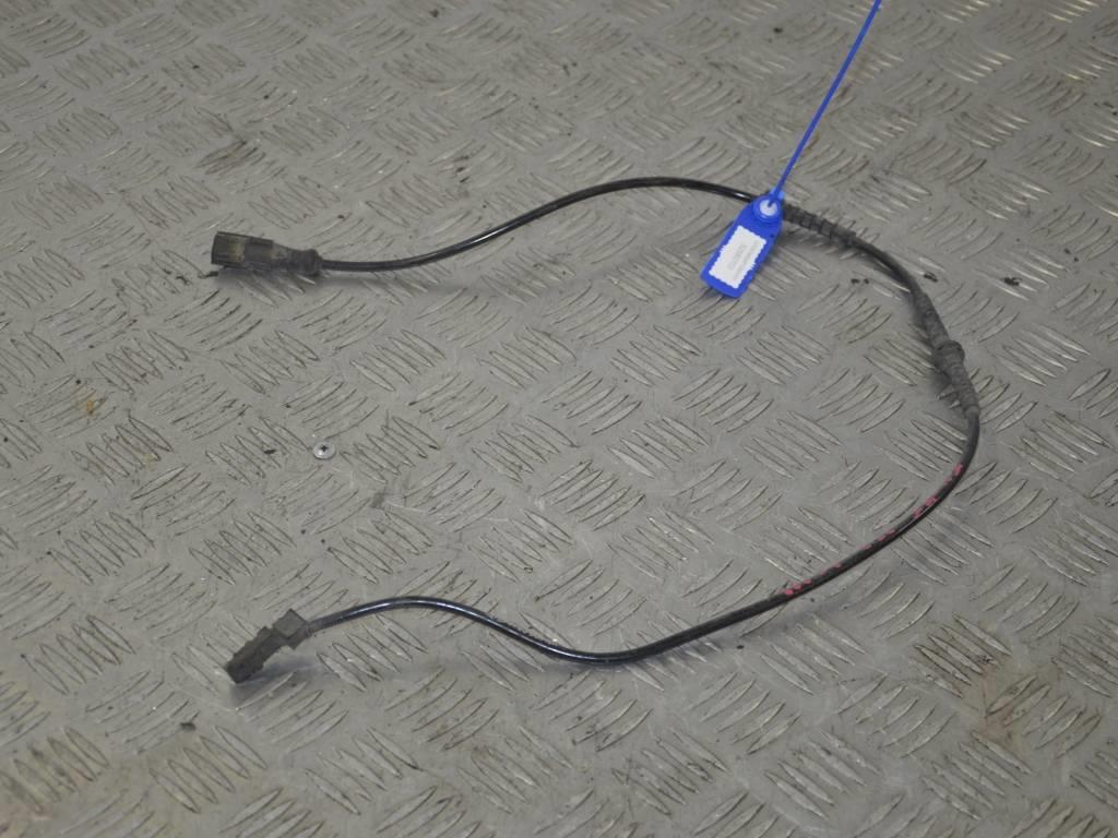 Датчик ABS задний