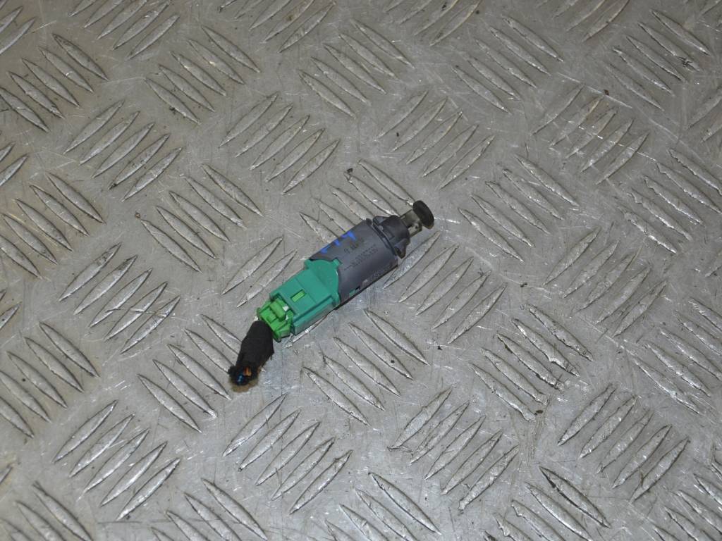 Датчик положения педали сцепления