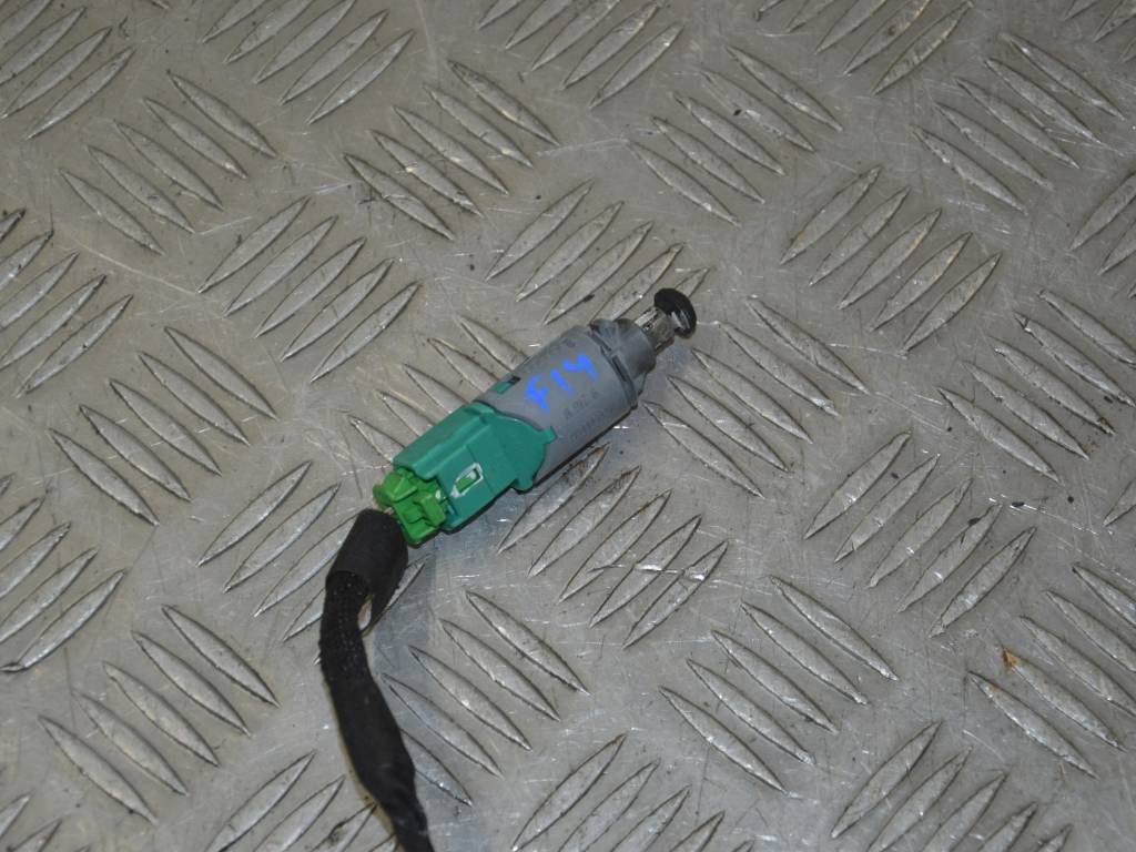 Датчик положения педали сцепления