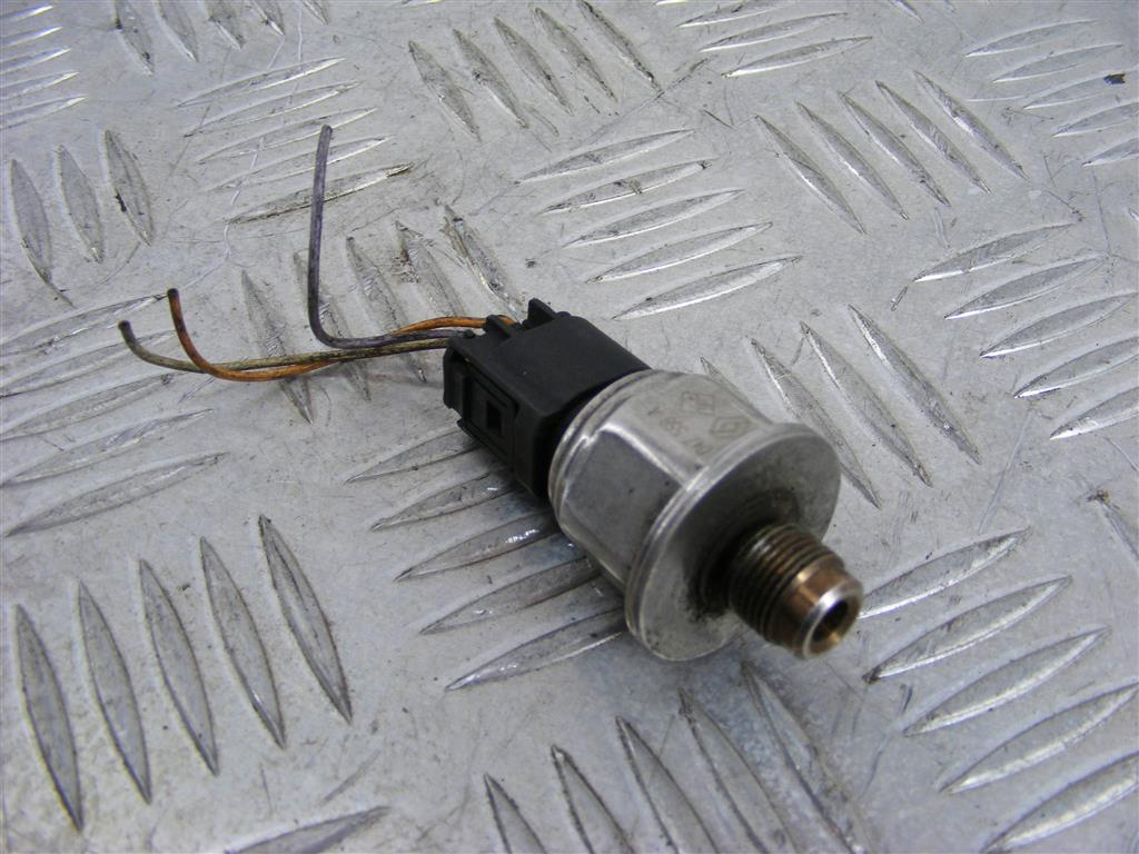 Датчик (прочие) Renault Laguna 2 (2001-2007) 8200047558