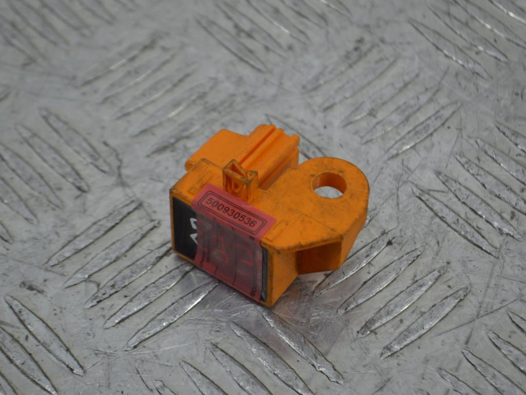 Датчик удара Renault Espace 4 (2003-2010) 8200012555