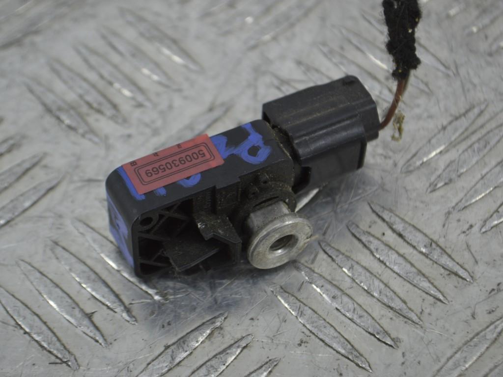 Датчик удара Renault Megane 3 (2008-2019) 988333198R