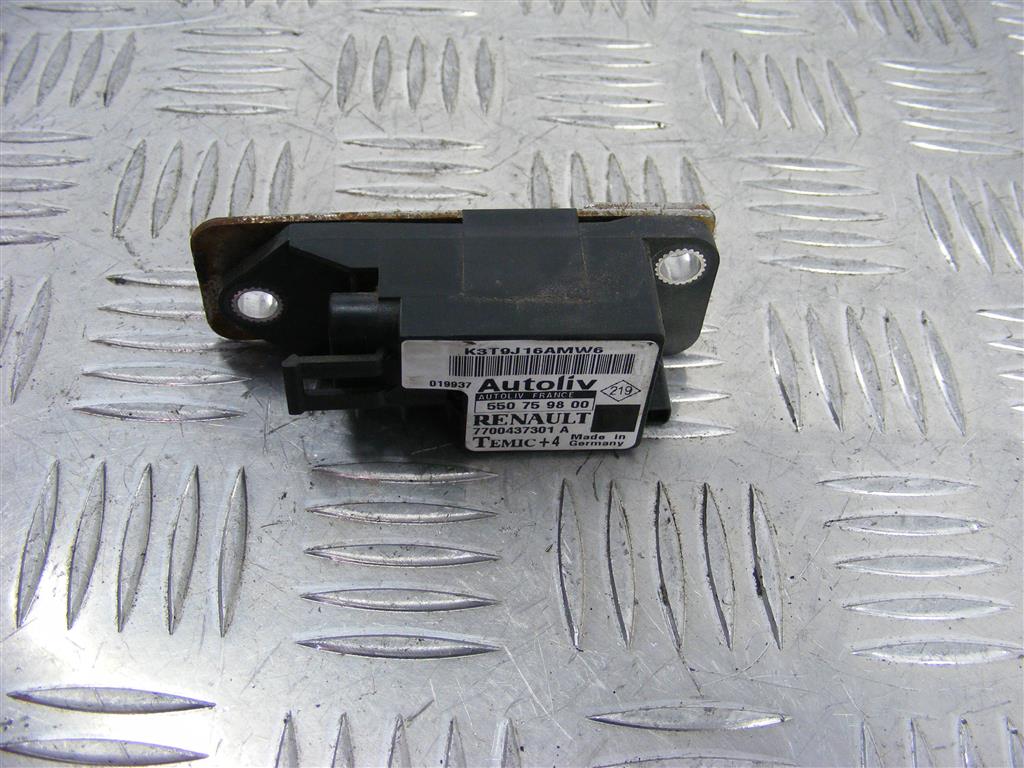 Датчик удара Renault Scenic 1 (1996-2003) 550759800, 7700437301