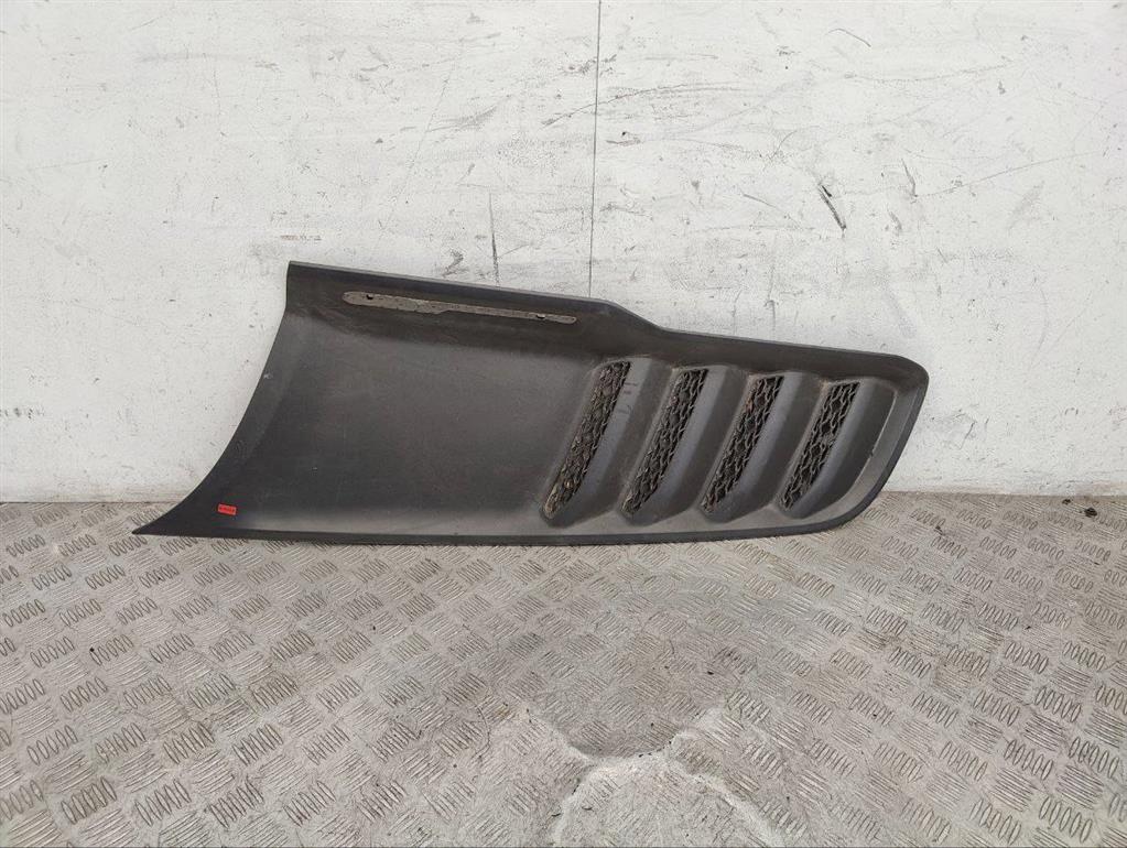 Дефлектор капота