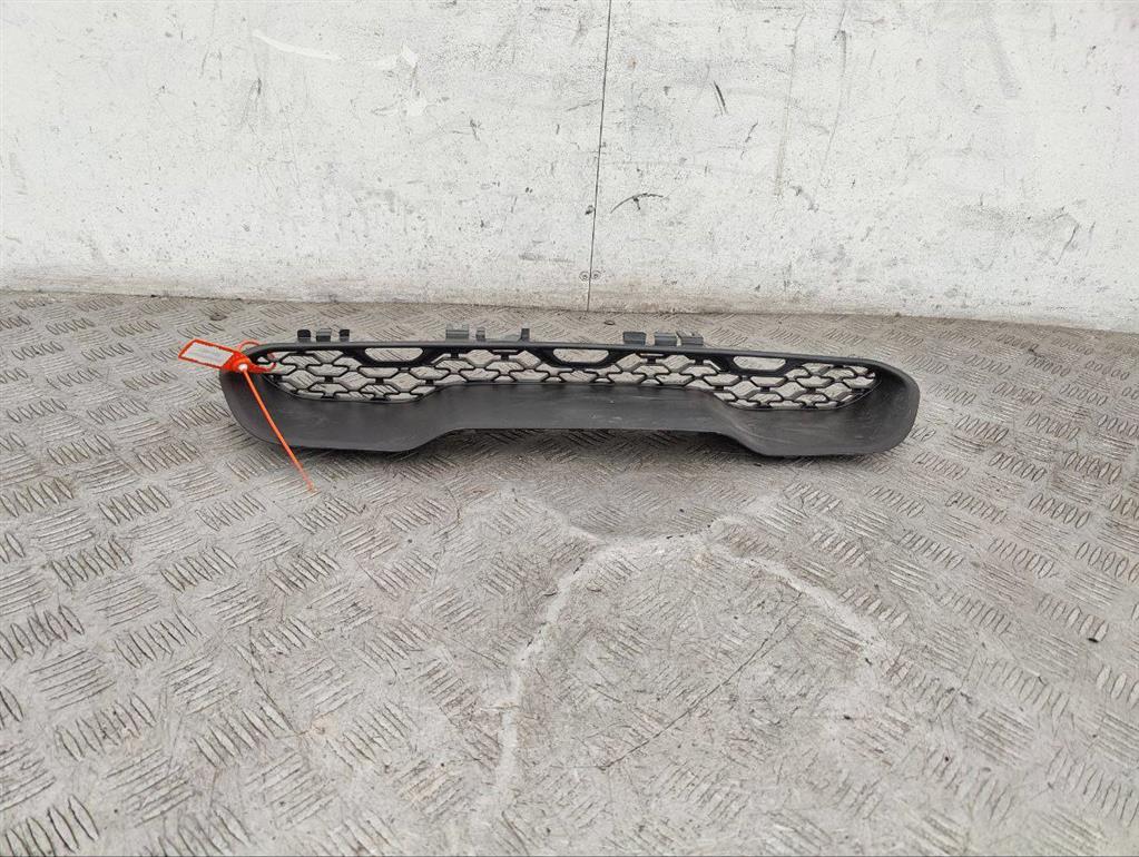 Дефлектор капота