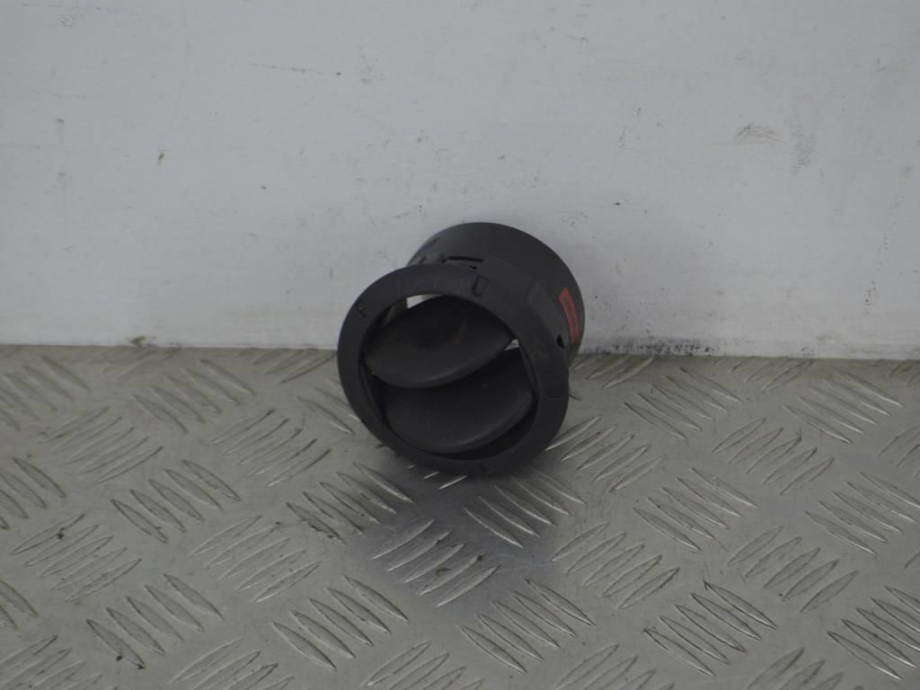 Дефлектор обдува салона Renault Sandero 1 (2009-2014) 8200212480, 8200817791, 8200464605, 8200817797