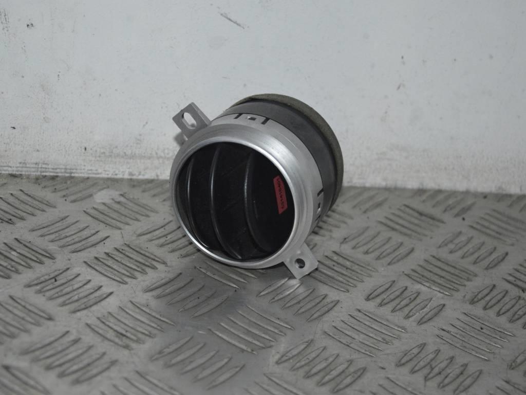 Дефлектор обдува салона