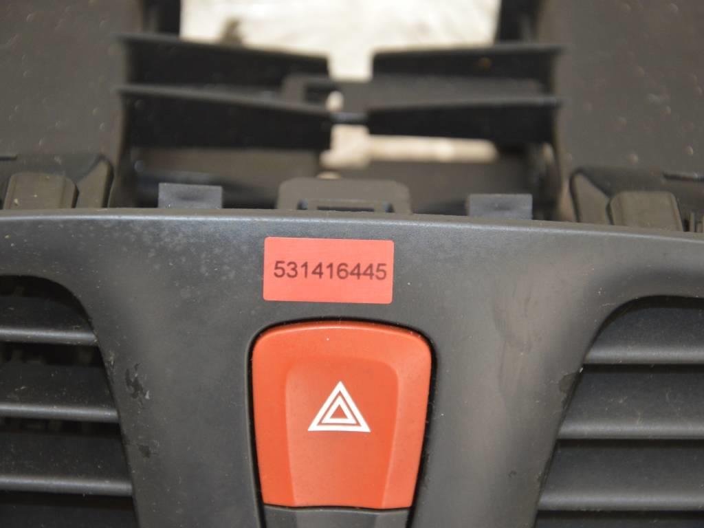 Дефлектор обдува салона