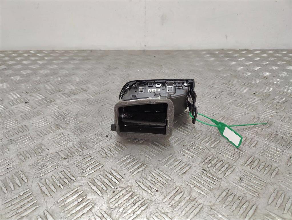 Дефлектор обдува салона