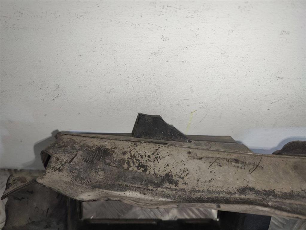 Дефлектор радиатора