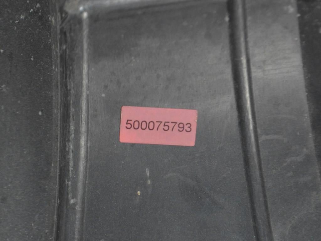 Декоративная крышка двигателя Renault Laguna 2 (2001-2007) 8200146378