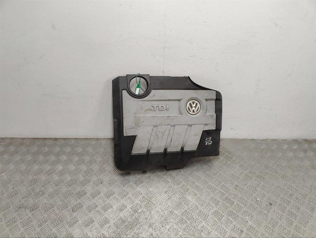 Декоративная крышка двигателя