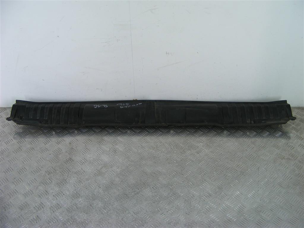 Дождевик Renault Megane 3 (2008-2019) 668100004