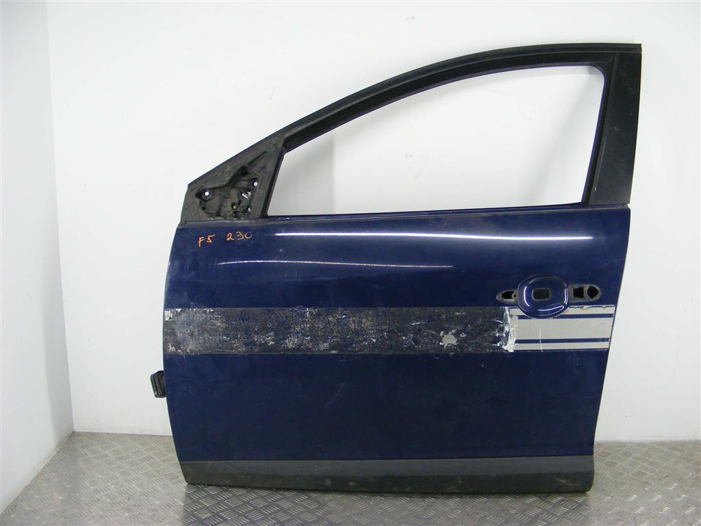 Дверь передняя левая Renault Megane 3 (2008-2019)