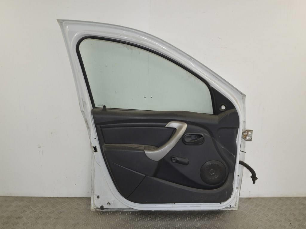 Дверь передняя левая Renault Sandero 1 (2009-2014)