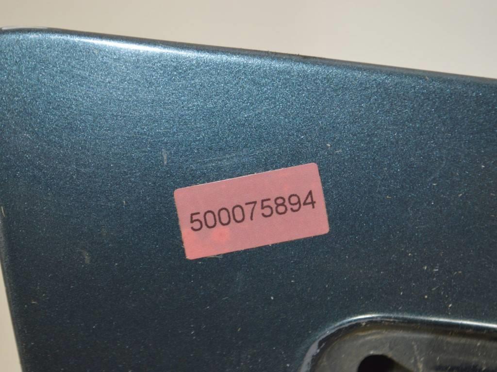 Дверь передняя правая