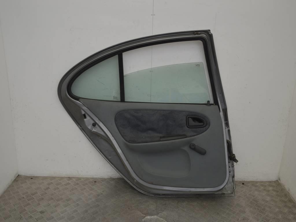 Дверь задняя левая