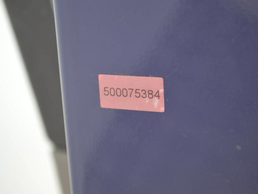 Дверь задняя правая