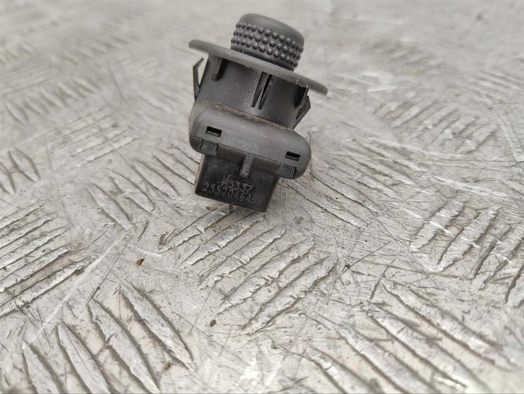 Джойстик регулировки зеркал