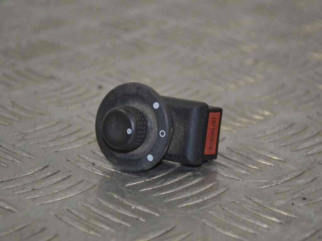 Джойстик регулировки зеркал