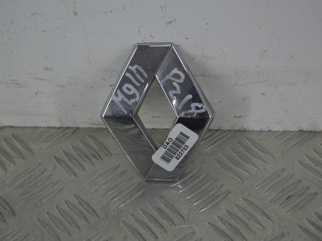 Эмблема Renault Scenic 3 (2008-2015) 908890016R
