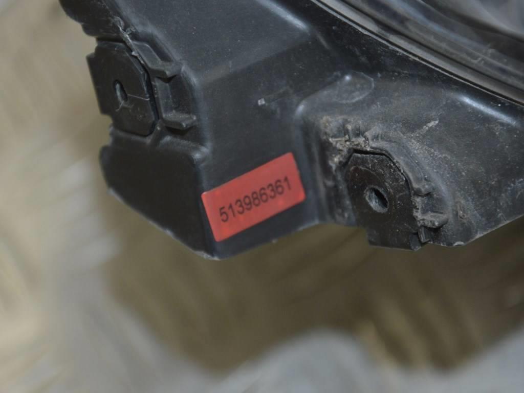 Фара правая Renault Laguna 3 (2007-2015) 260100033R