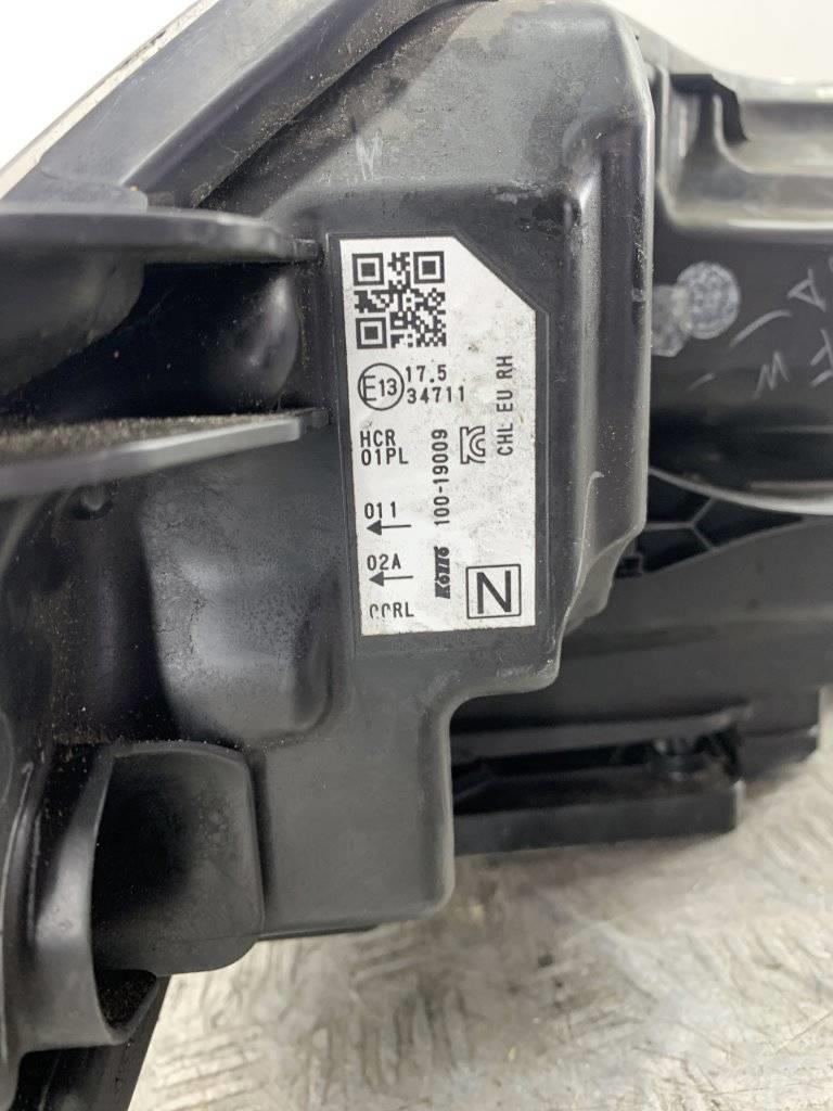 Фара правая