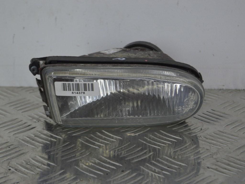 Фара противотуманная левая