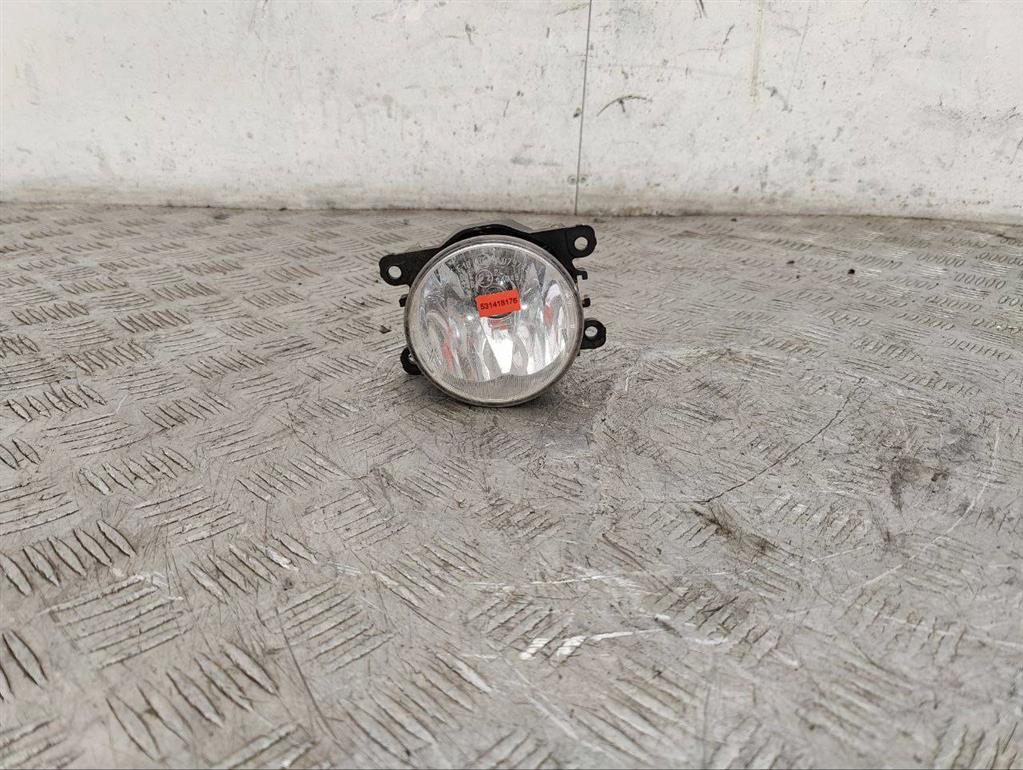 Фара противотуманная левая