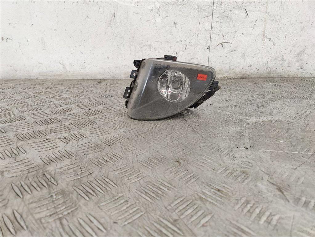 Фара противотуманная левая