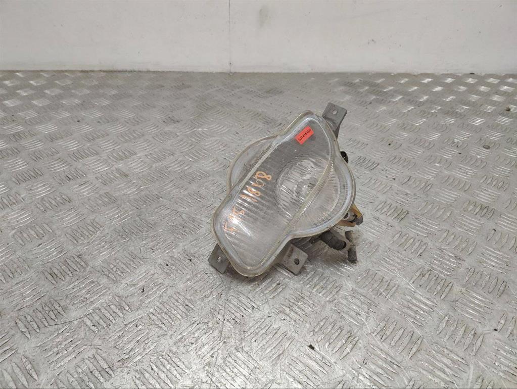 Фара противотуманная левая