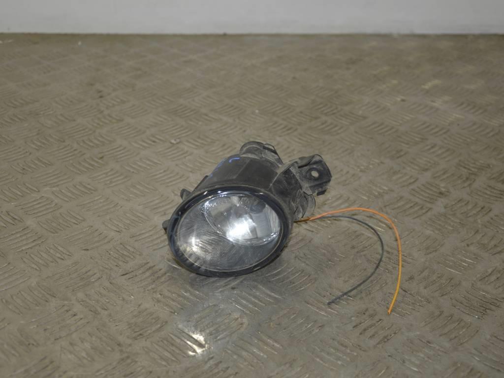 Фара противотуманная левая