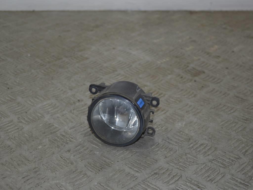 Фара противотуманная левая