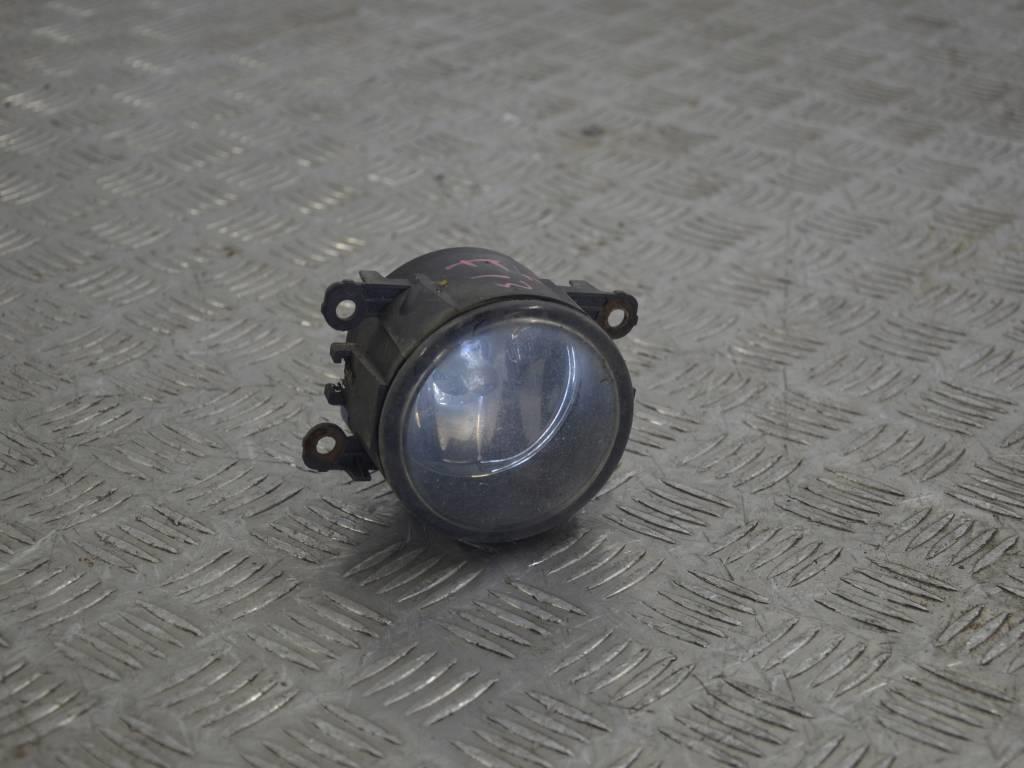 Фара противотуманная левая