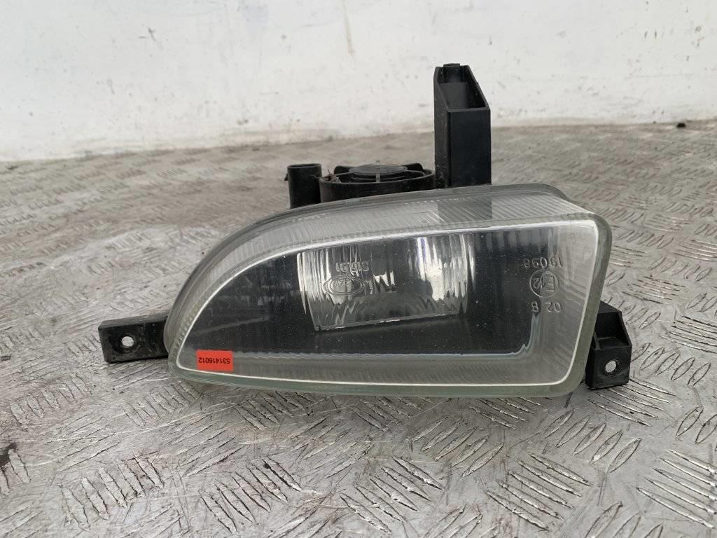 Фара противотуманная левая