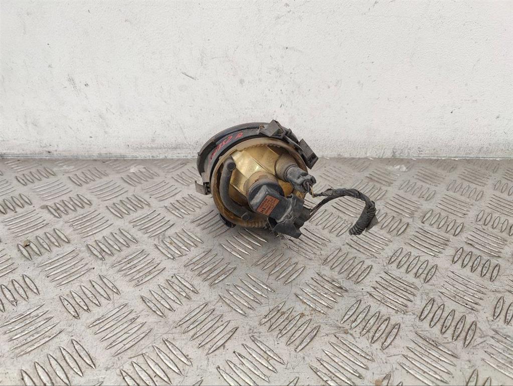 Фара противотуманная правая