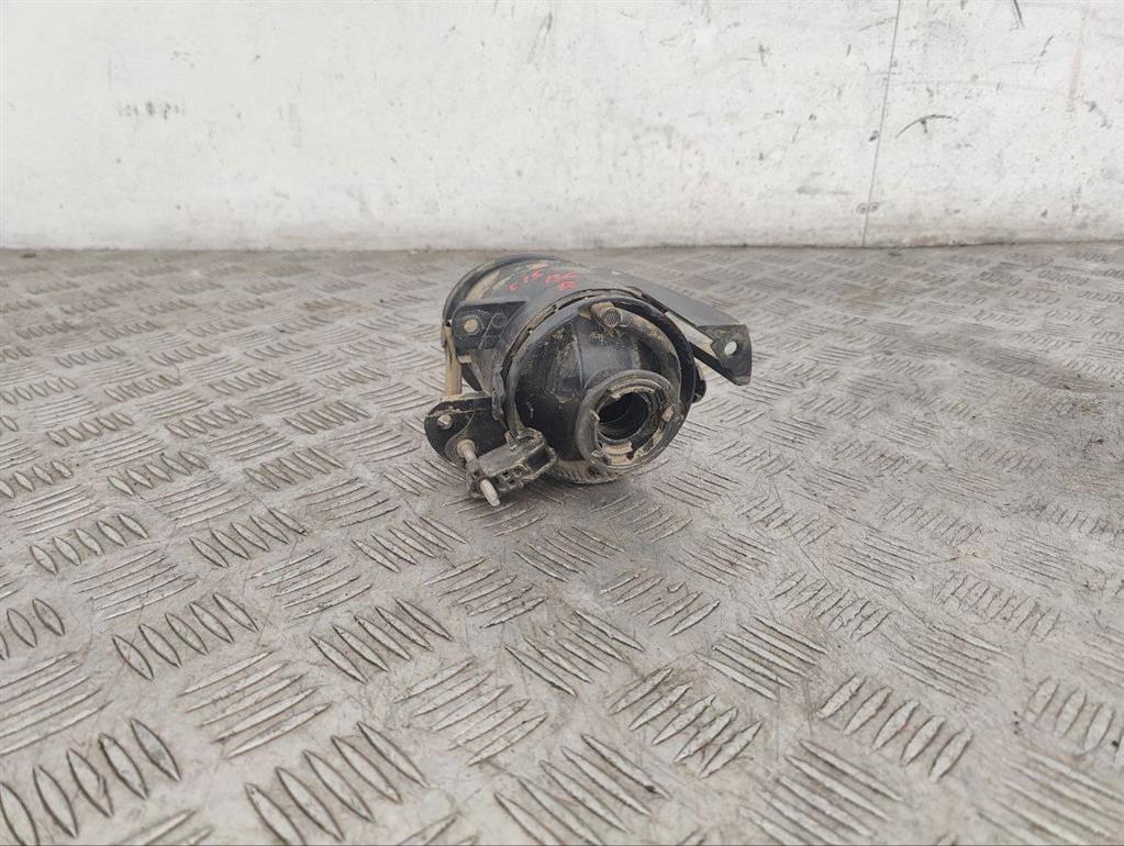 Фара противотуманная правая