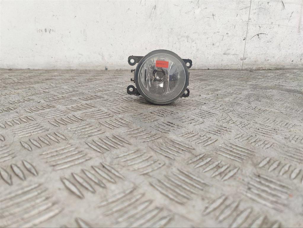 Фара противотуманная правая