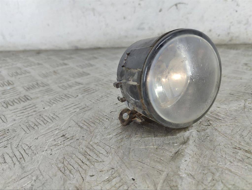 Фара противотуманная правая