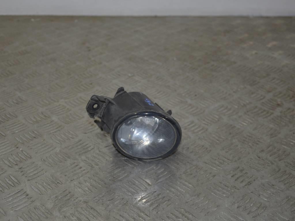 Фара противотуманная правая