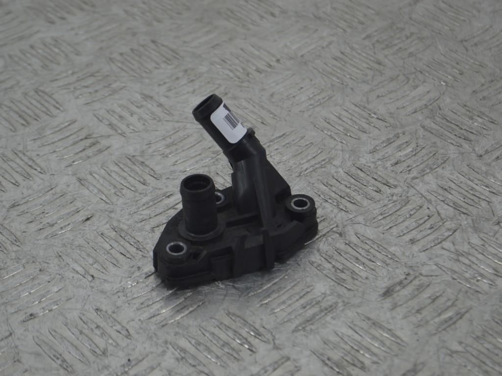 Фланец (тройник) системы охлаждения