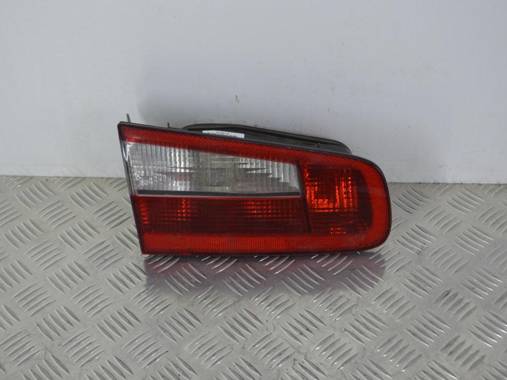 Фонарь крышки багажника левый