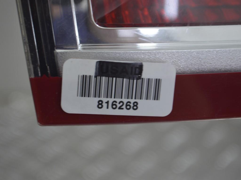 Фонарь крышки багажника левый Renault Scenic 3 (2008-2015) 265550018R