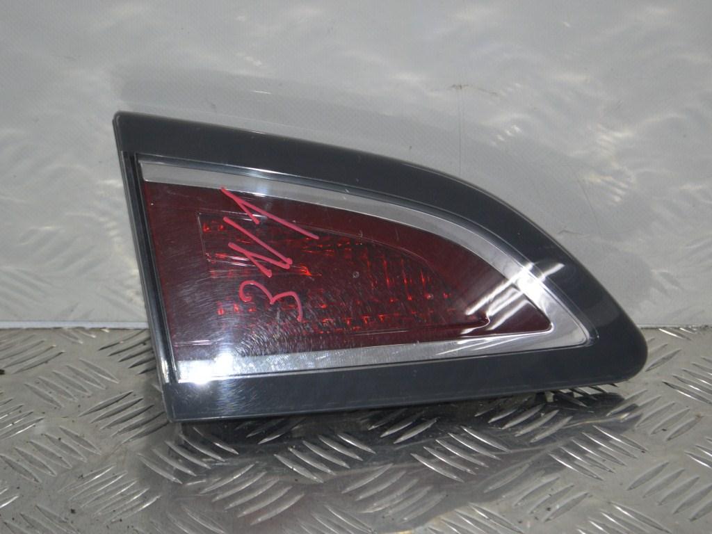 Фонарь крышки багажника левый