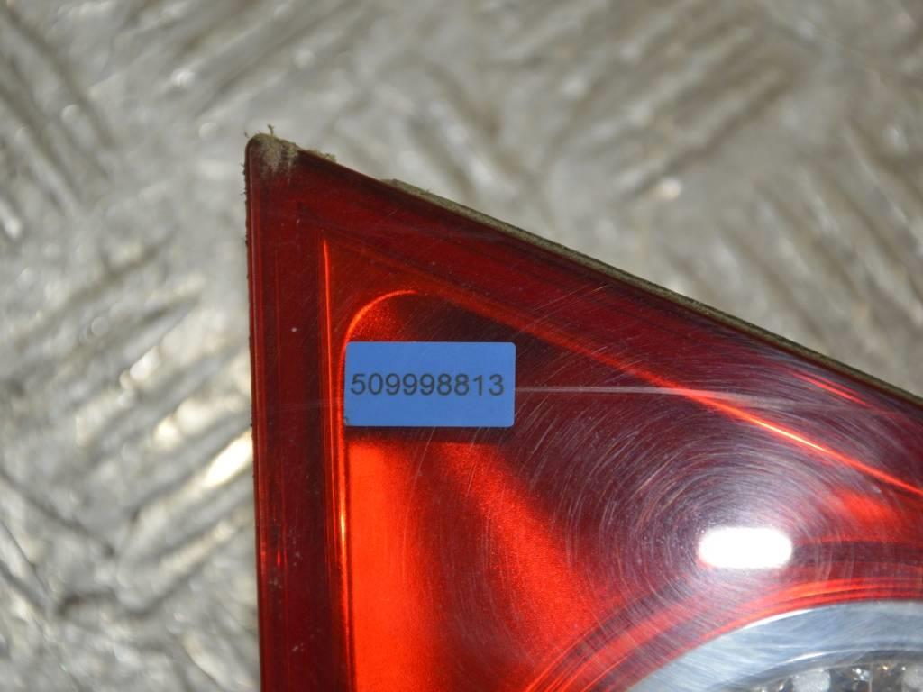 Фонарь крышки багажника левый