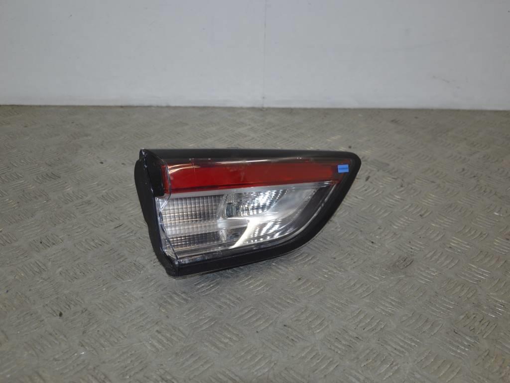 Фонарь крышки багажника левый