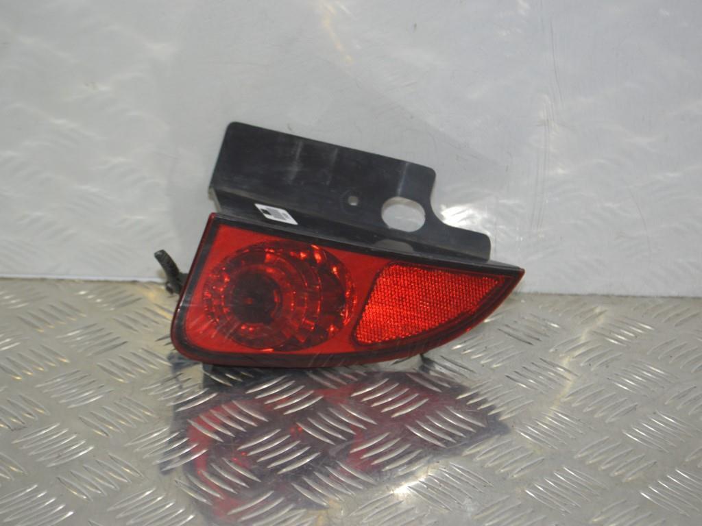 Фонарь противотуманный правый