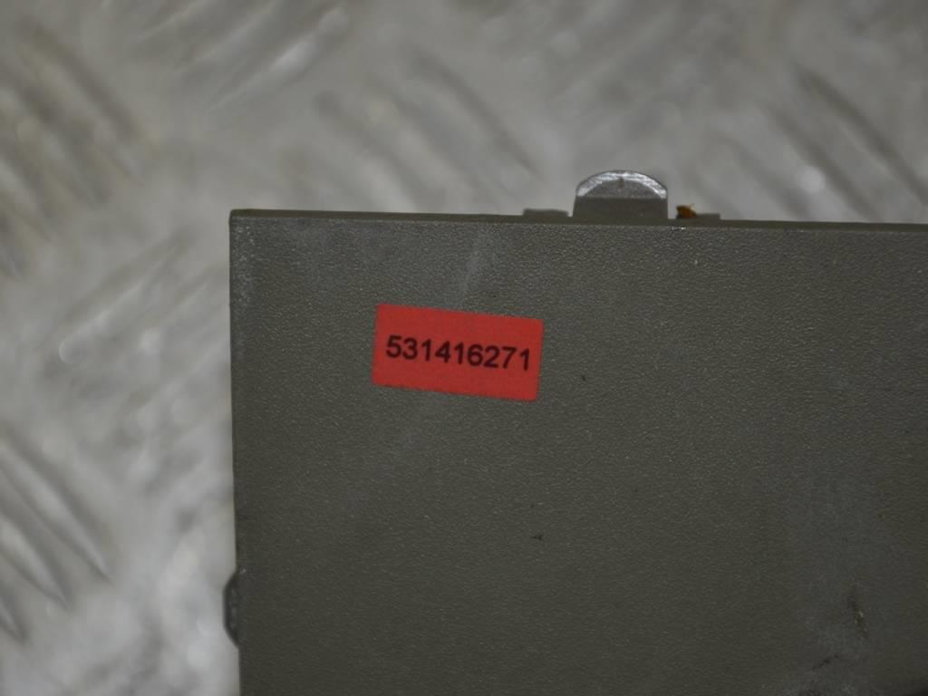 Фонарь салона (плафон)