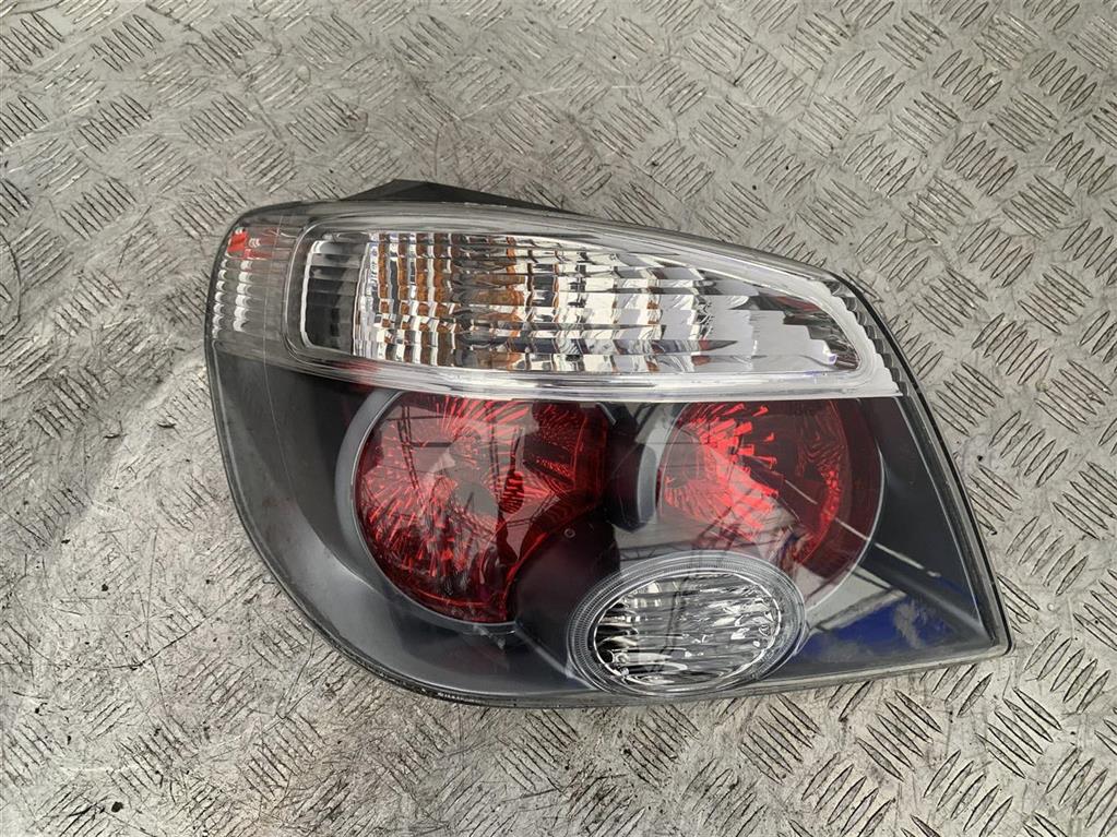 Фонарь задний левый